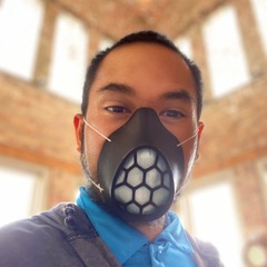 Francisco Lasta with his 3D printed mask